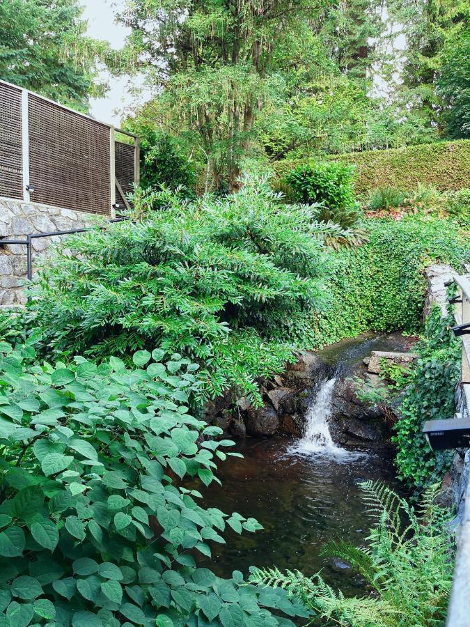 66 Creek Garden House Villa West Vancouver Esterno foto